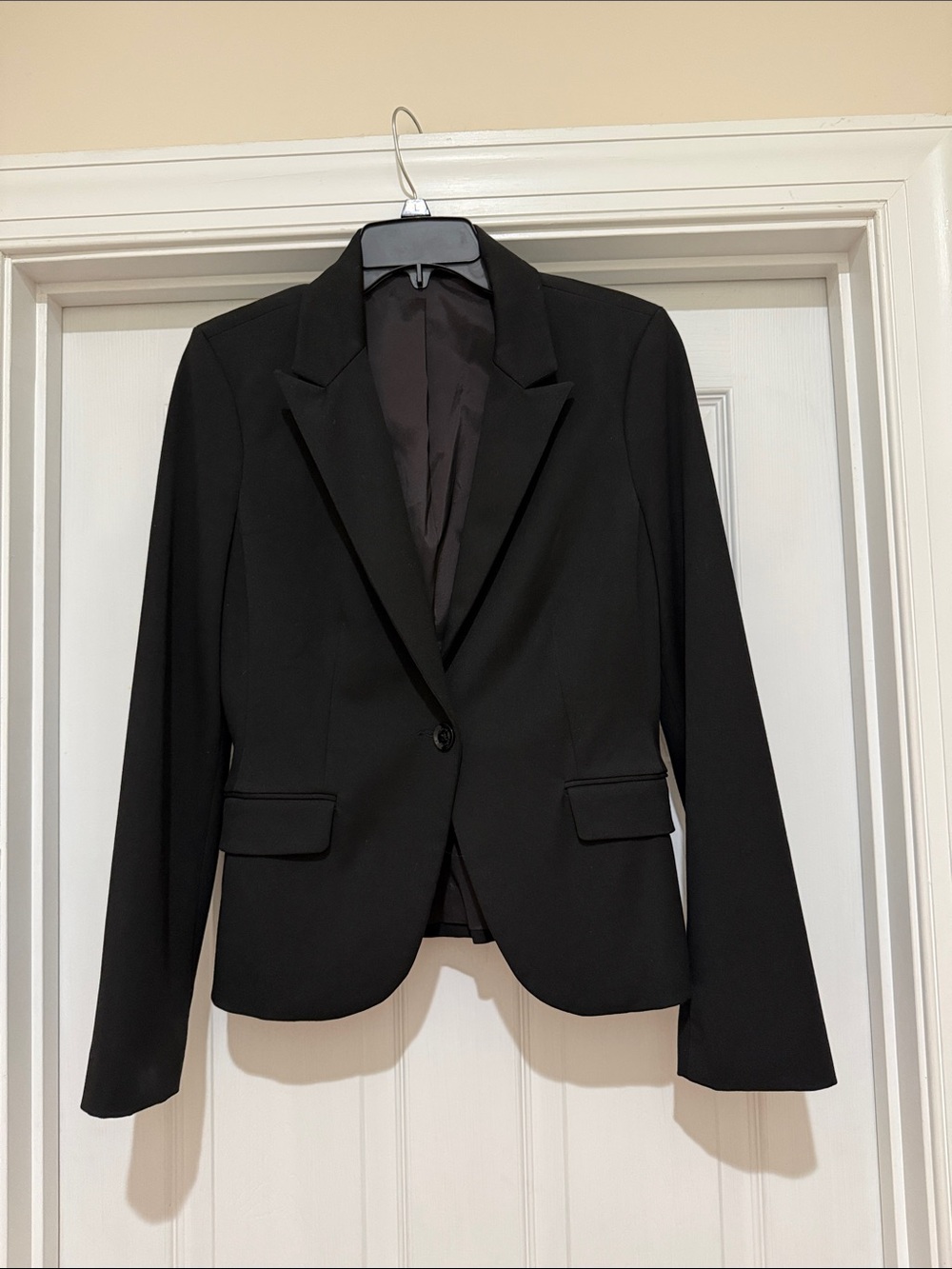 Express Black Notch-Lapel Single-Button Blazer
